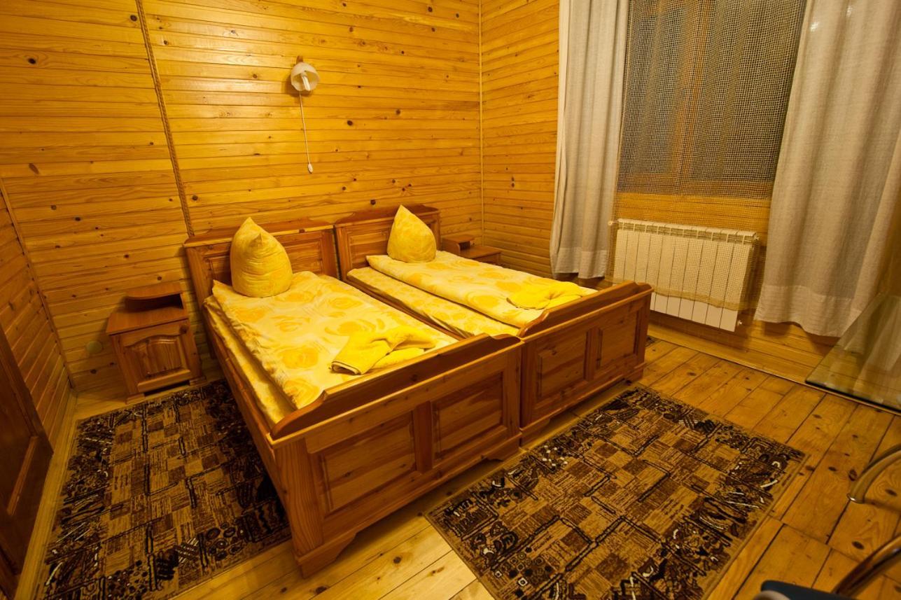 Edelweiss Carpathians Migovo Hotel Bagian luar foto