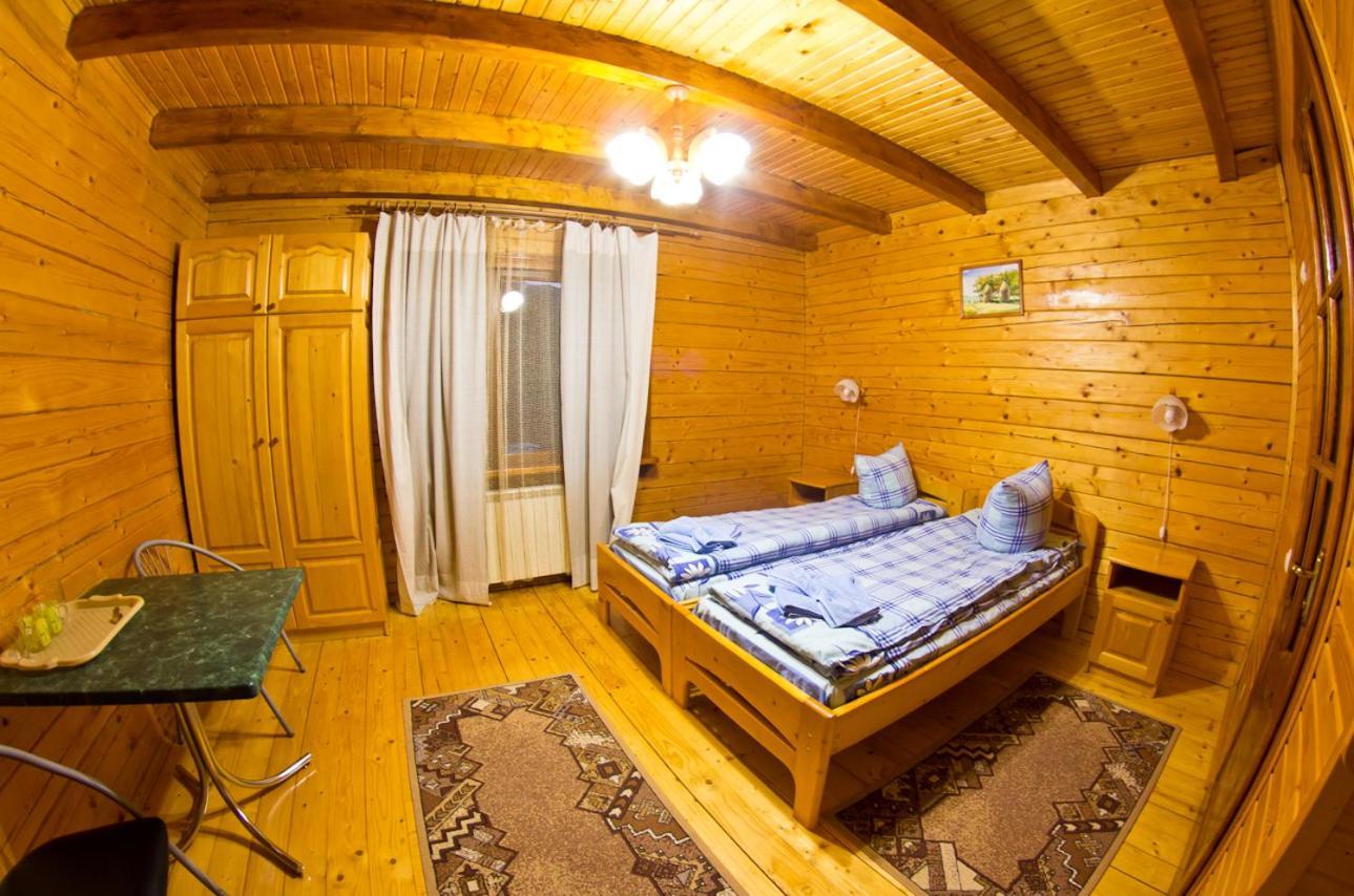 Edelweiss Carpathians Migovo Hotel Bagian luar foto